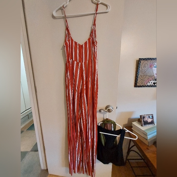 NWT Forever 21 womens spaghetti strap jumpsuit. Size small - Picture 5 of 5